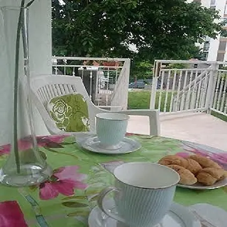Apartment Sweet Green With Garden