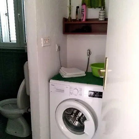 Apartment Sweet Green With Garden
